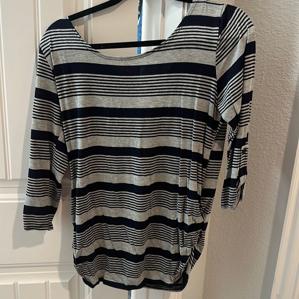 3/4 sleeve maternity top